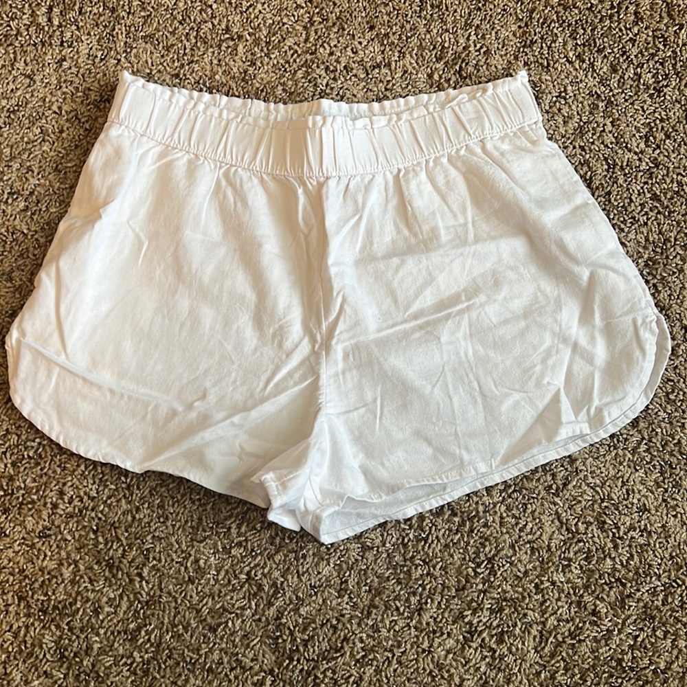 NWOT white linen shorts
